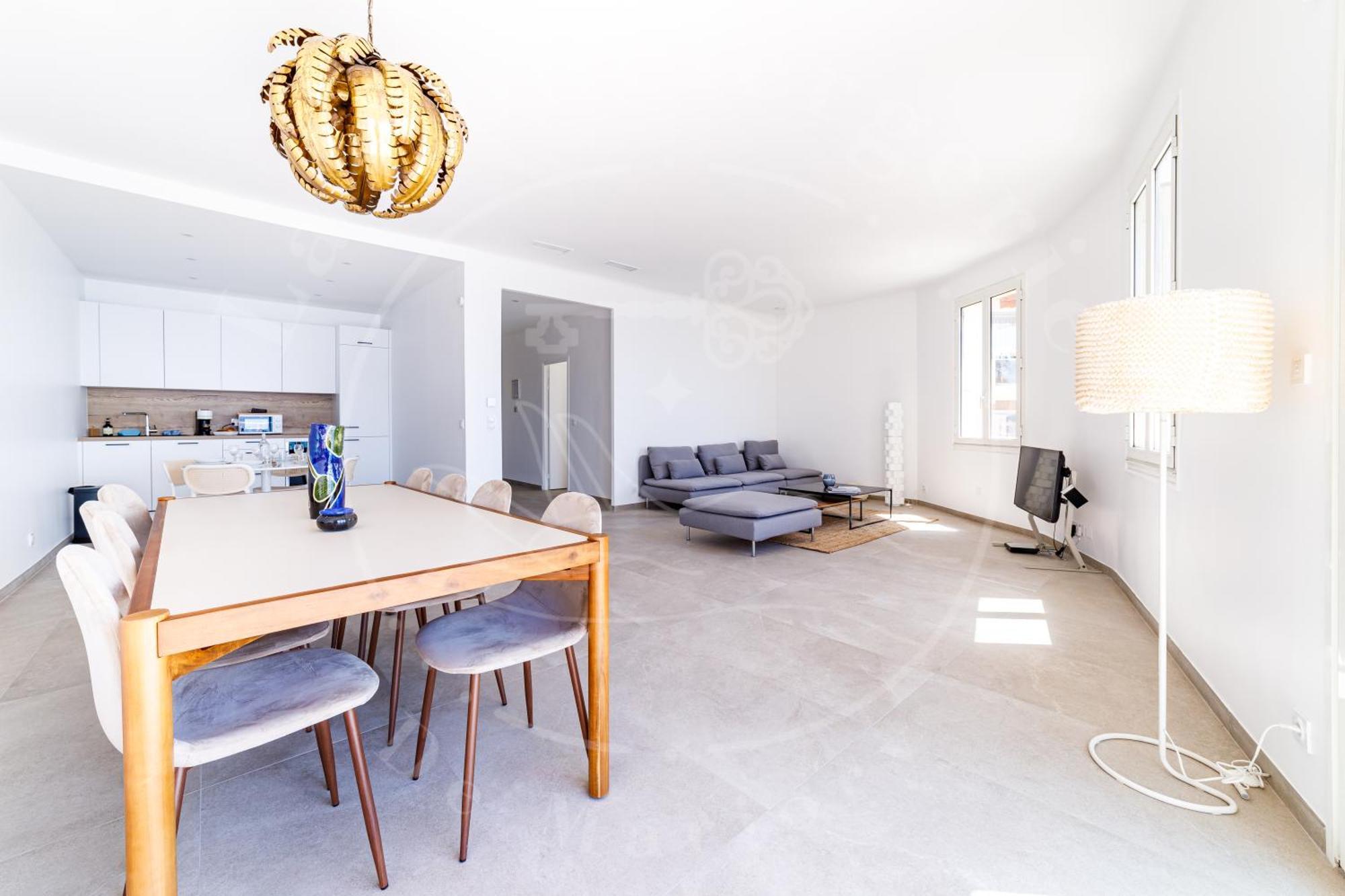 Elegance Cotiere - Vue Imprenable, A 5 Min Toulon
